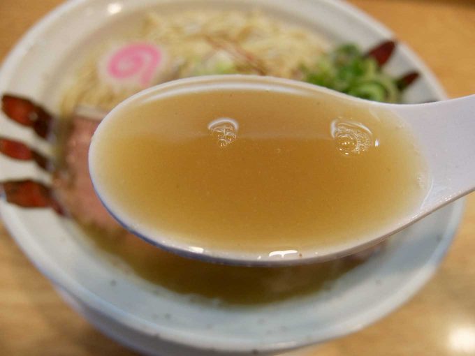 らーめん香澄 中崎町店 鶏しお スープ